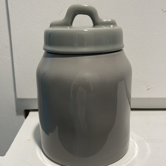 🫖RAE DUNN GRAY CERAMIC TEA CANISTER - Picture 5 of 8